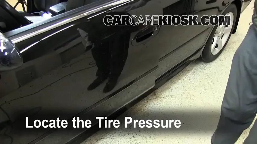 2006 Nissan Altima SE 3.5L V6 Tires & Wheels Check Tire Pressure